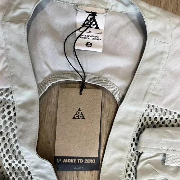 Nike ACG Buttles Vest 'Light Silver' - Picture 13 of 14